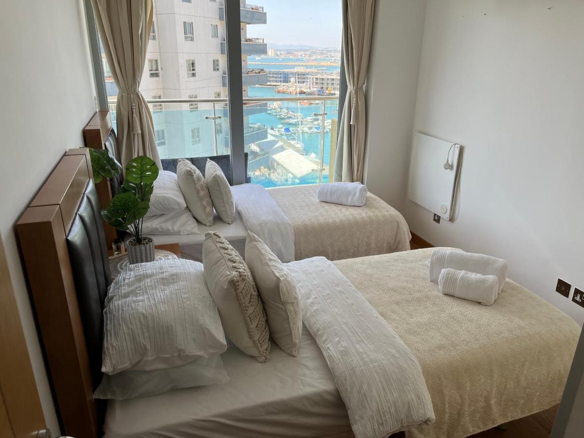 Ocean Village Deluxe 2 bedroom apartment Gibraltar Extérieur photo