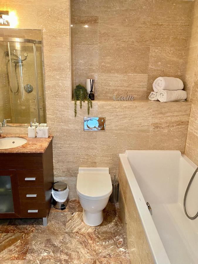 Ocean Village Deluxe 2 bedroom apartment Gibraltar Extérieur photo